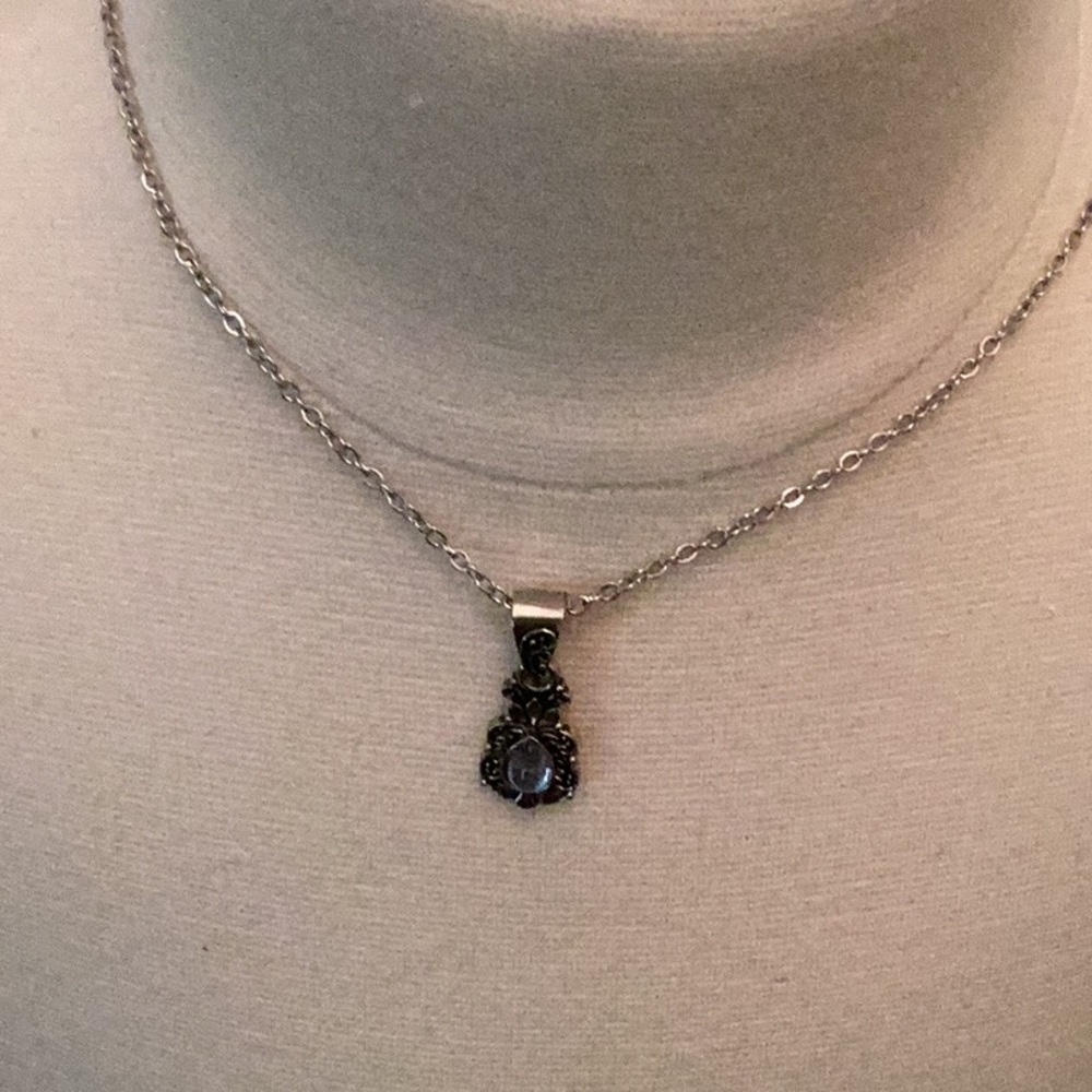 🦋New Gorgeous Stone Pendant Necklace Sparkles & Shines So Much FUN to Wear 🦋 - Picture 9 of 10